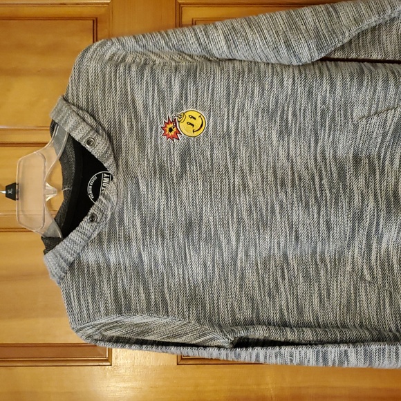 Dikotomy Bomba Rockview Pullover Gray Hoodie with Smiley Patch - Picture 4 of 6